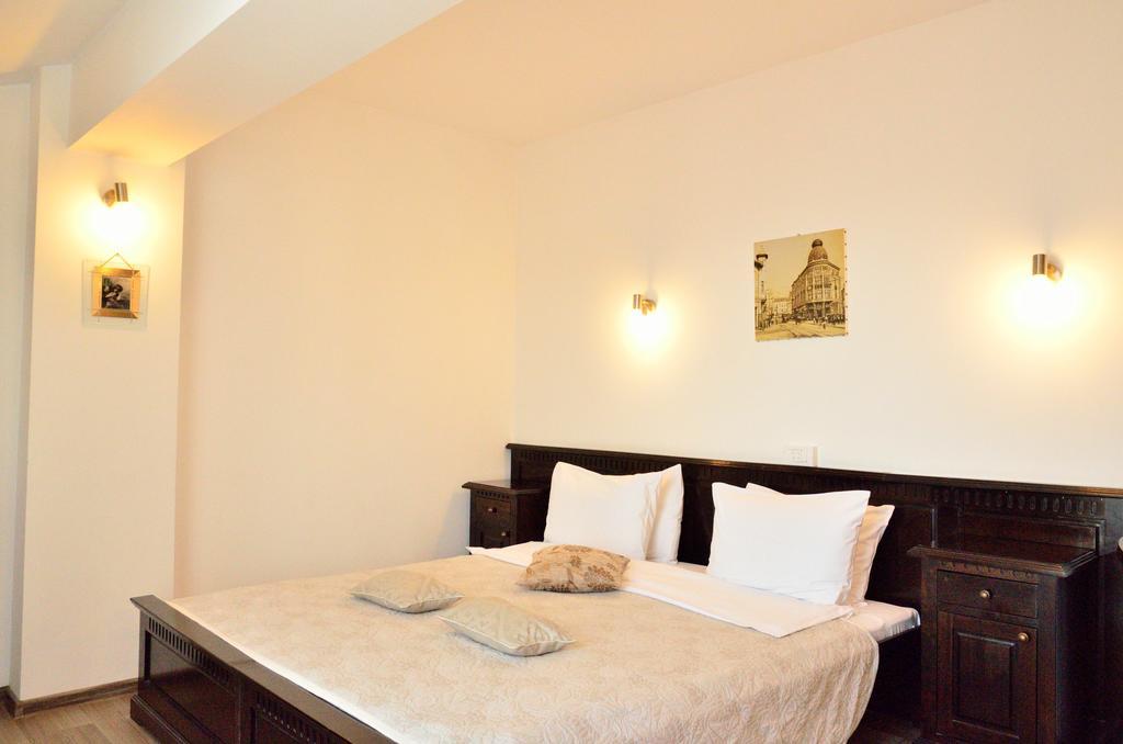 Hotel Belleville ياش الغرفة الصورة