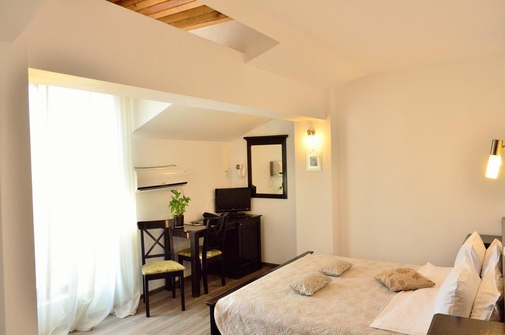 Hotel Belleville ياش المظهر الخارجي الصورة