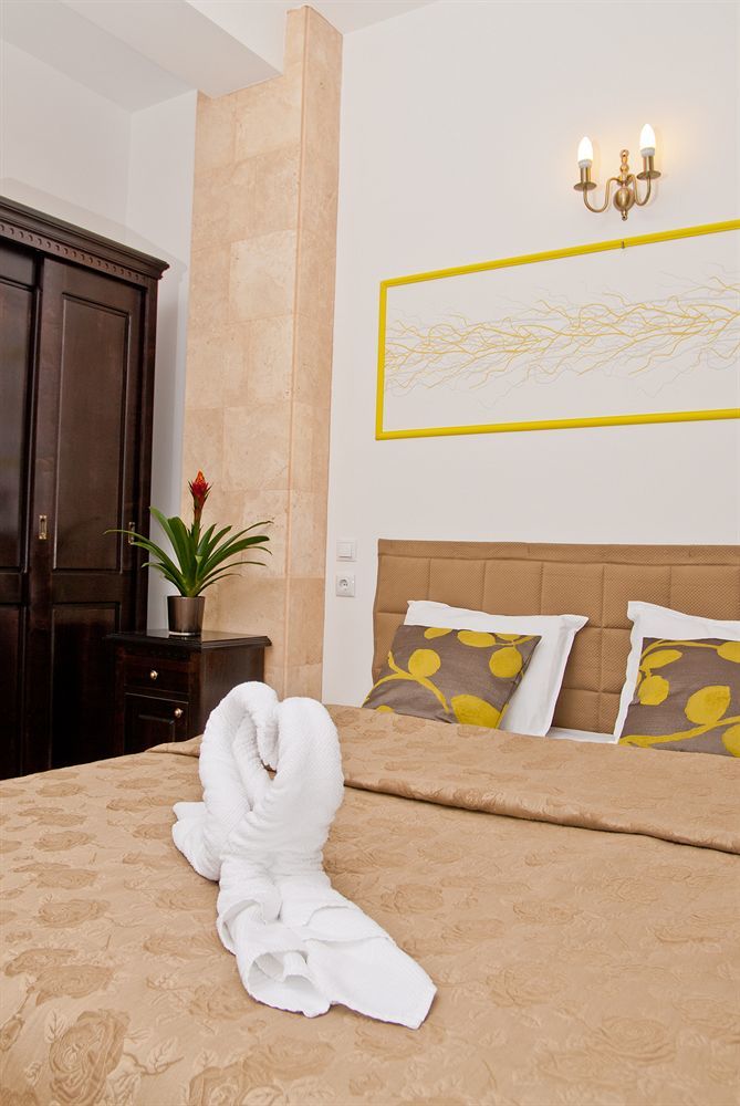 Hotel Belleville ياش المظهر الخارجي الصورة