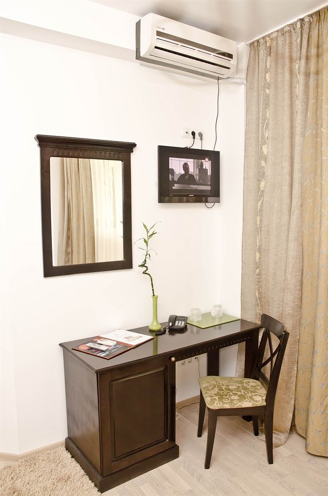 Hotel Belleville ياش المظهر الخارجي الصورة