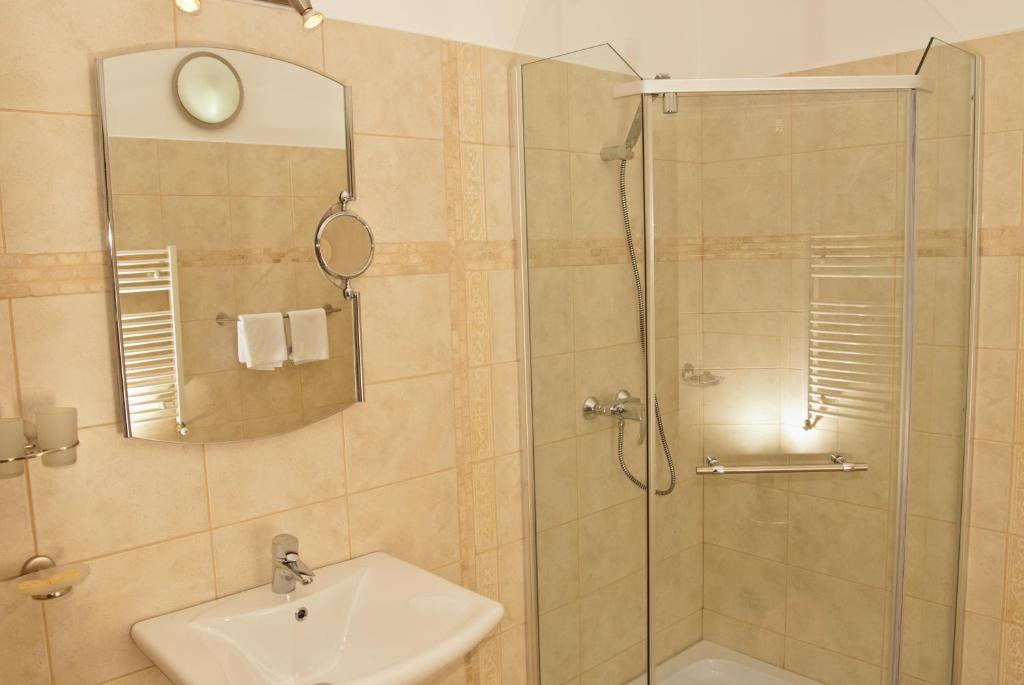 Hotel Belleville ياش المظهر الخارجي الصورة